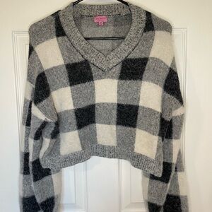 Mi ami by Francesca’s Plaid V-Neck crop Sweater - Black and White